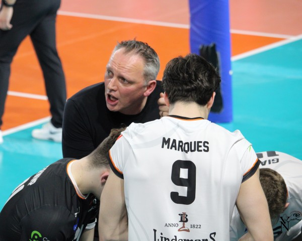 Lindemans Aalst gaat met 3-0 onderuit in eerste halve finale tegen Maaseik