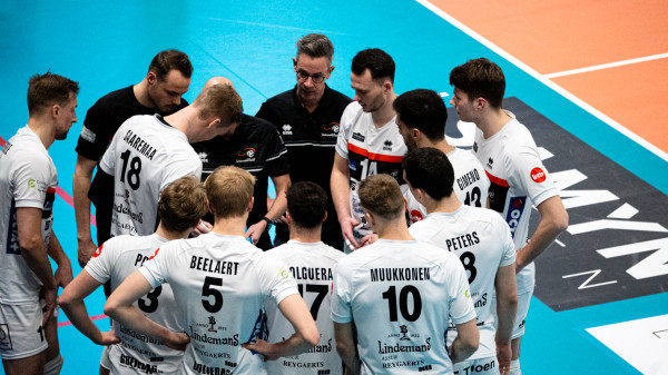         Na verlies tegen Roeselare (2-3) begint Lindemans Aalst aan play-offs op de derde plaats
    